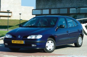 Купить б у автозапчасти Renault Megane
