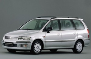 Шрот Mitsubishi Space Wagon