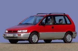 Разборка Mitsubishi Space Runner