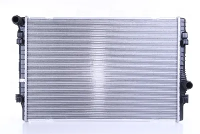 Радиатор охлаждения двигателя NISSENS 65302