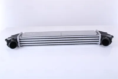 Радиатор интеркуллера NISSENS 96736
