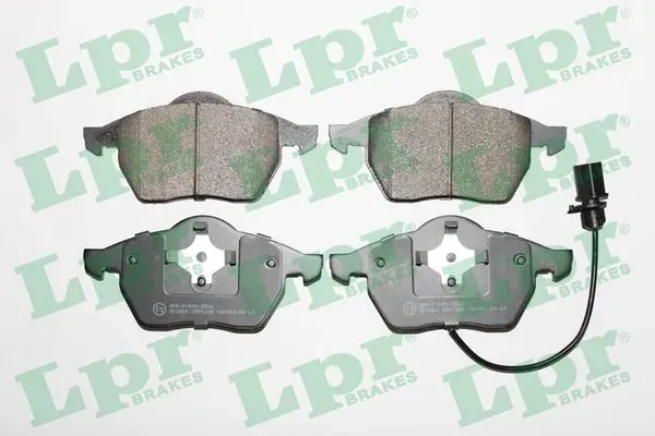 Передние тормозные колодки 05P1238 LPR