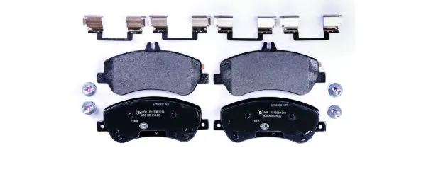 Передние тормозные колодки 8DB355014221 HELLA