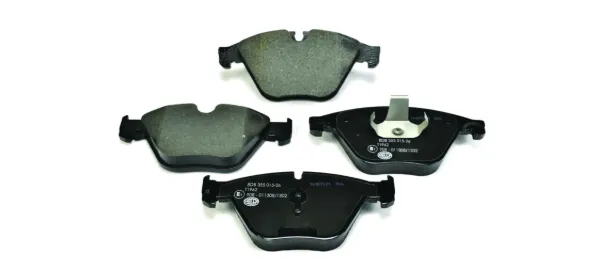 Передние тормозные колодки 8DB355015261 HELLA