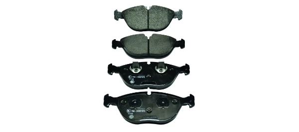 Передние тормозные колодки 8DB355008261 HELLA