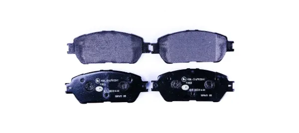 Передние тормозные колодки 8DB355014441 HELLA