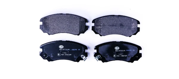 Передние тормозные колодки 8DB355010991 HELLA