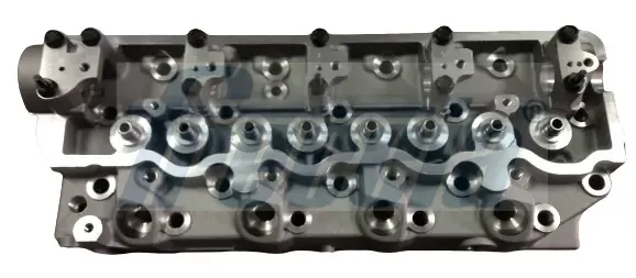 Головка блока цилиндров на Mitsubishi L 300  P0W, P1W, P2W