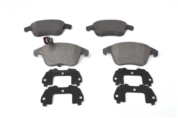 Колодки тормозные передние дисковые BOSCH 0986494372