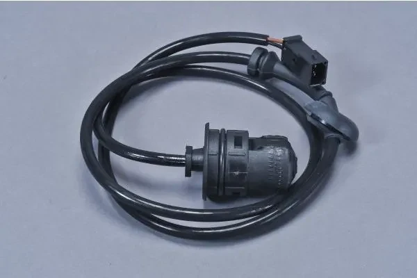 Датчик АБС (ABS) задний 150043410 Dello/Automega