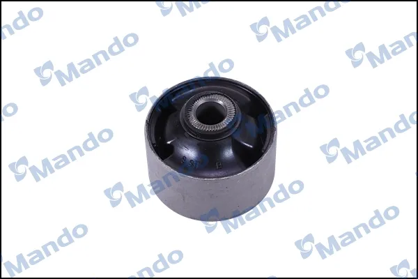 Сайлентблок переднего рычага DCC010348 Mando
