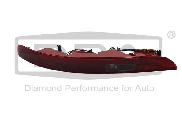 Фонарь заднего бампера правый 89450830502 Diamond/DPA