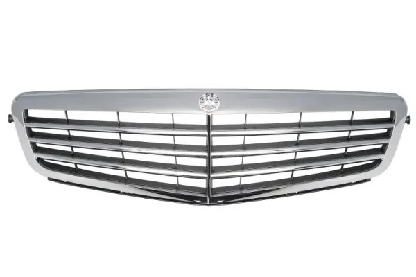  Решетка радиатора Mercedes C 