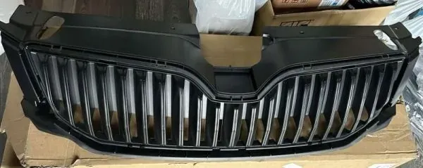 Решетка радиатора Skoda Octavia III A7