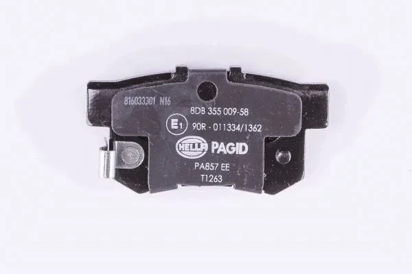 Задние тормозные колодки 8DB355009581 HELLA