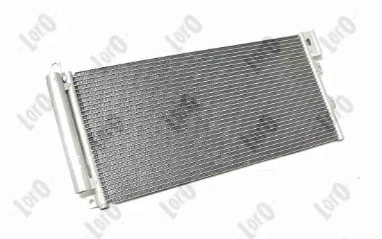 Радиатор кондиционера 350203048003 Magneti Marelli