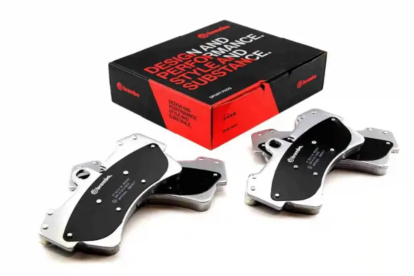 Передние тормозные колодки 07B31420 Brembo