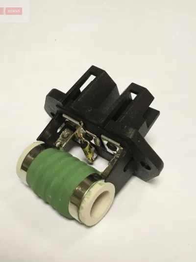 Регулятор оборотов вентилятора охлаждения (блок управления) DENSO DRS09003