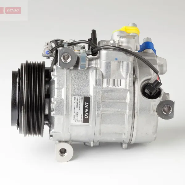 Компрессор кондиционера DCP05093 Denso