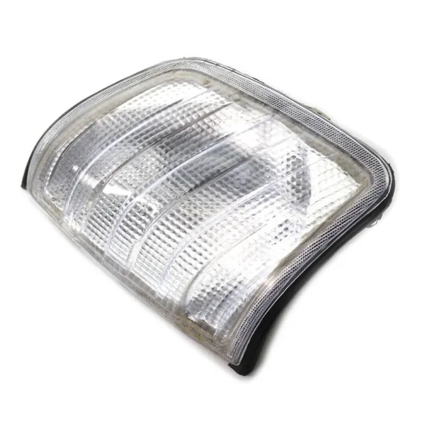 Поворотник правый A1248260143 Mercedes