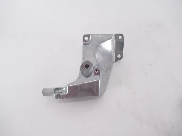 Кронштейн подушки (опоры) двигателя левой 11233JK50A Nissan/Infiniti