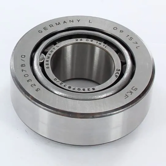 Подшипник ступицы передней наружный 32307 SKF