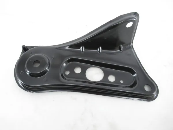 Кронштейн передней балки 5103607010 Toyota