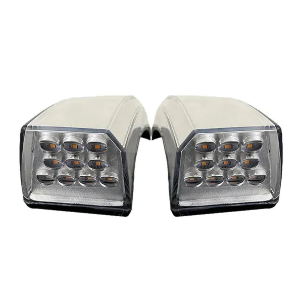 Поворотник правый 82151205 Volvo