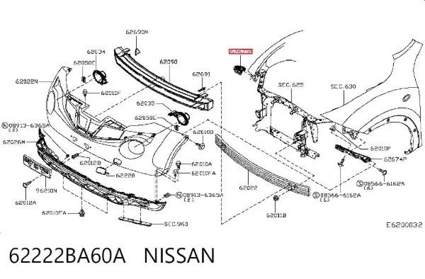 Кронштейн бампера переднего внешний правый 62222BA60A Nissan/Infiniti