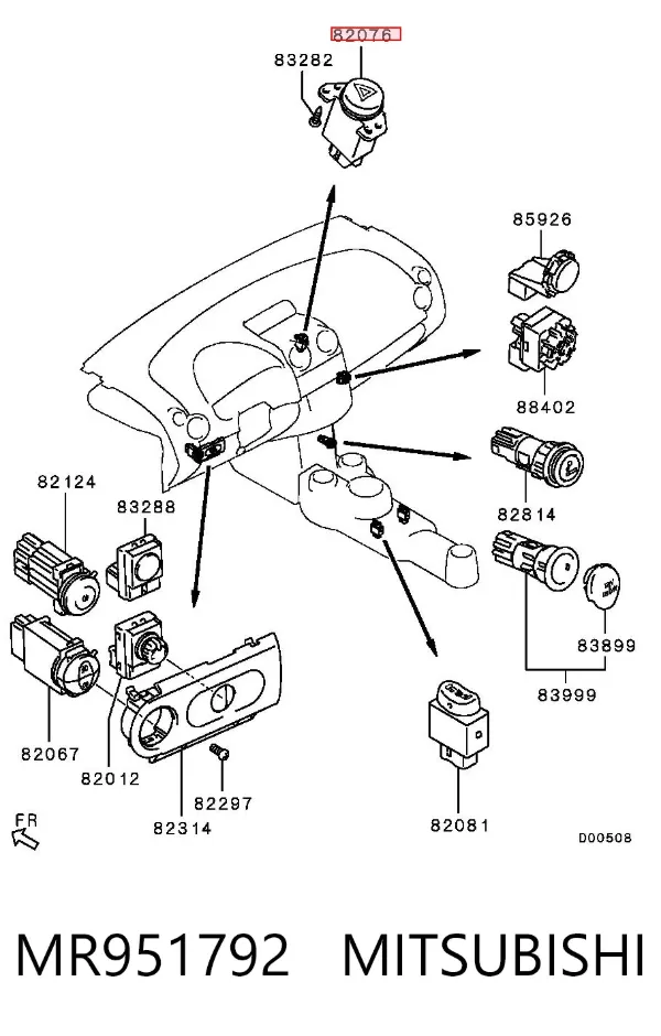 Кнопка аварийки MR951792 Mitsubishi