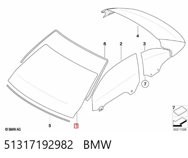 Лобовое стекло 51317192982 BMW