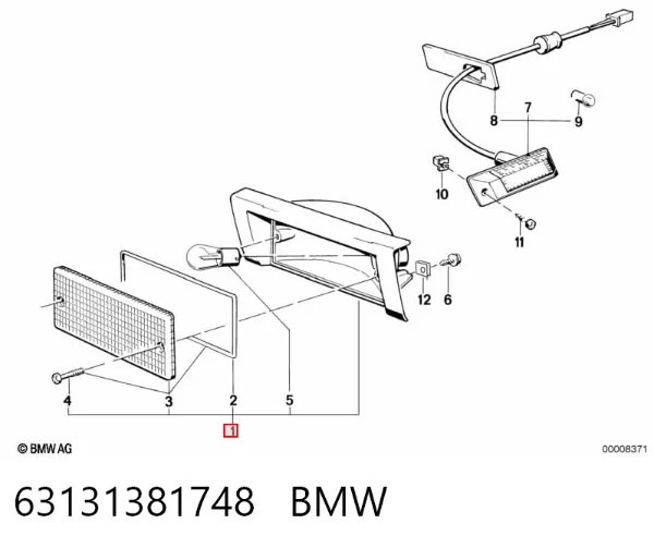 Поворотник правый 63131381748 BMW