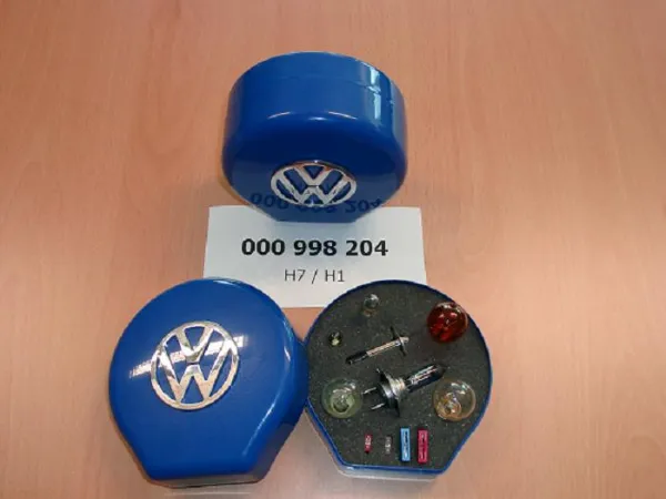 Комплект лампочек фары 000998204 VAG