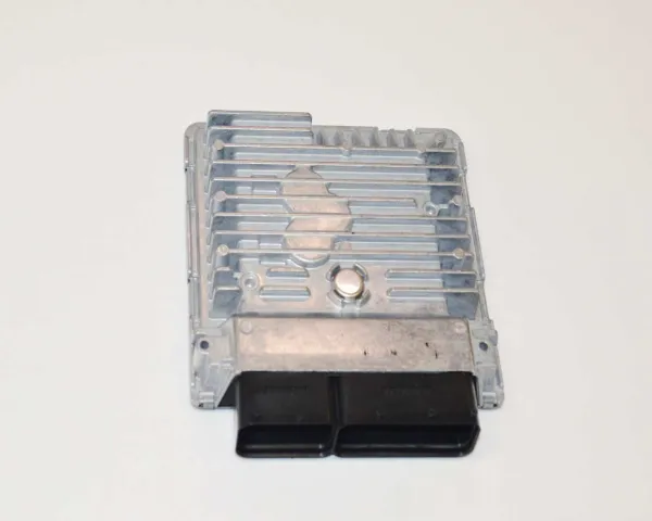 Блок управления двигателем 03L906023JJ VAG