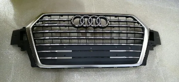 Решетка радиатора 4M0853651QMX3 VAG