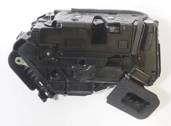 Замок водительской двери 5TC837015C VAG