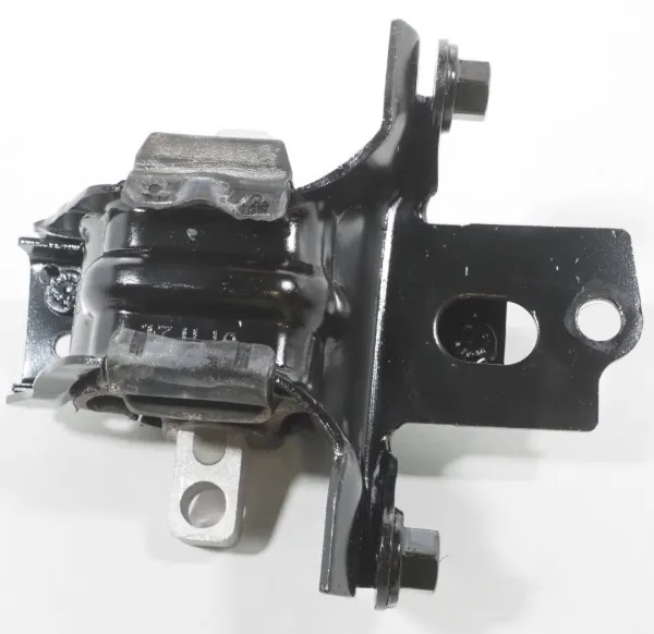 Левая подушка двигателя 6Q0199555AR VAG