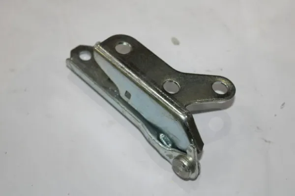 Петля капота правая 6Q0823302C VAG