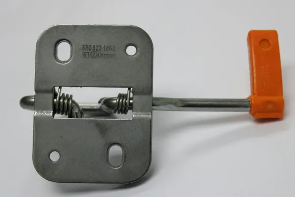 Стояк-крюк замка капота 6R0823186C VAG