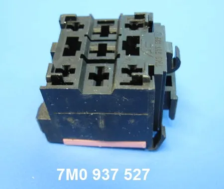 Блок предохранителей 7M0937527 VAG