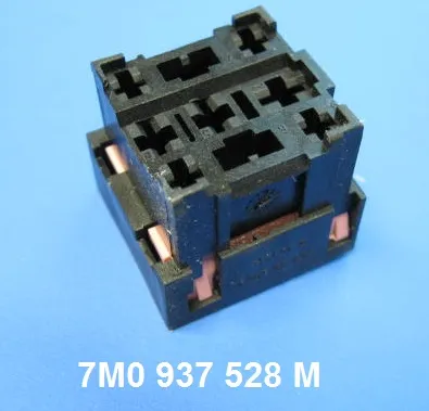 Блок предохранителей 7M0937528M VAG