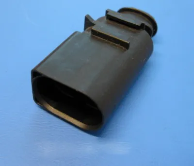 Разъем (фишка) генератора VAG 8D0973822