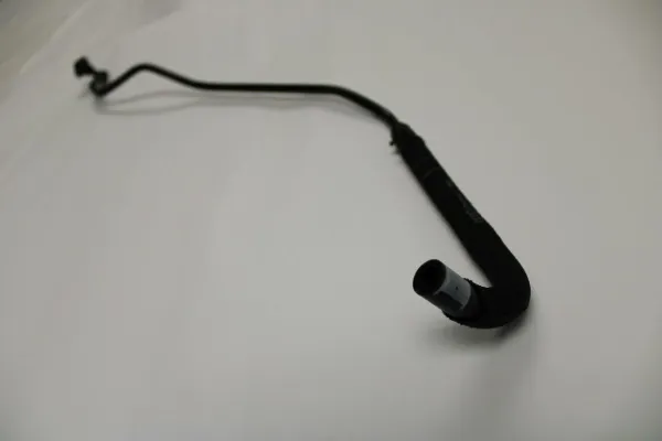 Патрубок системы охлаждения 8K0121081CA VAG