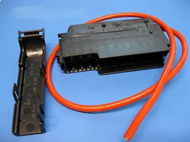 Блок предохранителей 8K0941824 VAG
