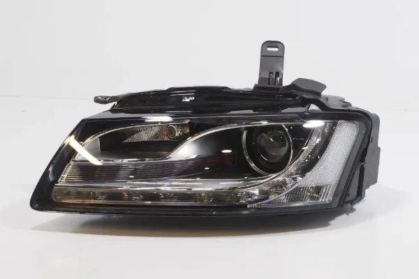 Левая фара 8T0941029AK VAG