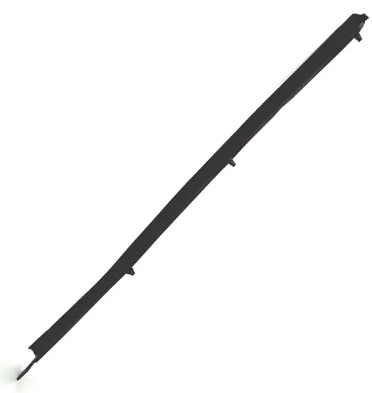 Уплотнитель капота 8W6823125 VAG
