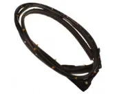 Уплотнитель двери передней левой (на двери)