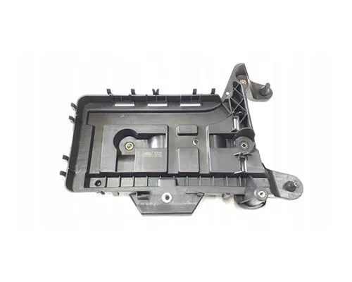 Подставка аккумулятора BCJH56031A Mazda