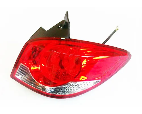 Фонарь задний правый внешний DM4N51150A Mazda