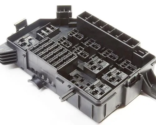Корпус блока предохранителей 2429519 Ford